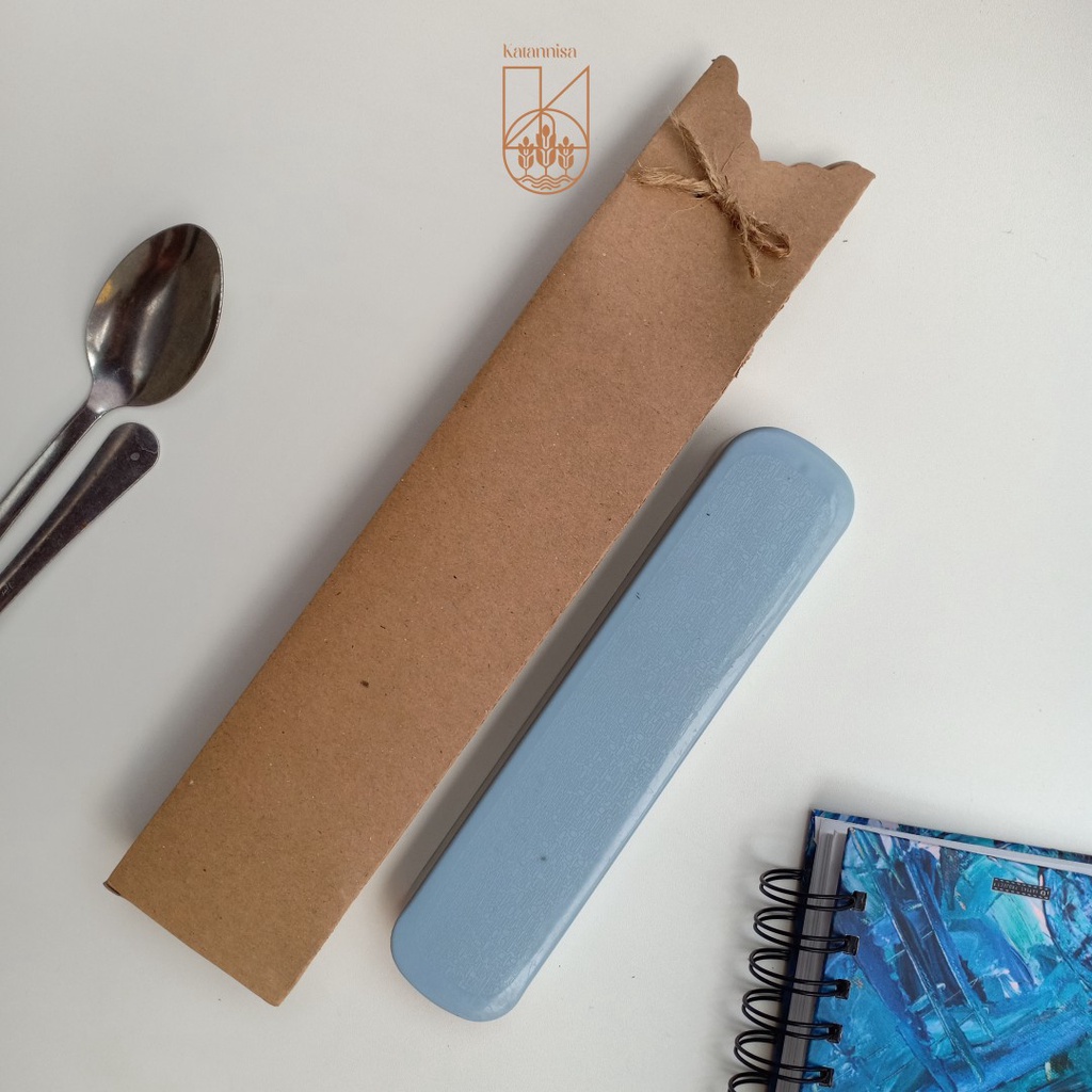

BOX KEMASAN DUS PACKAGING SOUVENIR GIFT CUTLERY SENDOK GARPU SUMPIT SEDOTAN KIPAS TERLARIS MURAH VIRAL BROWN PAPER KRAFT