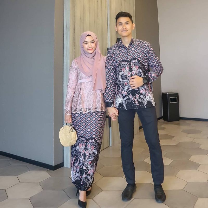 couple kondangan