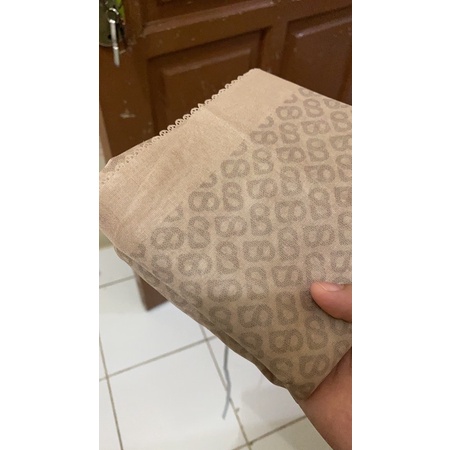 new buttonscarves tapis butter