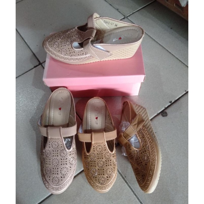 sendal sepatu wedges anak import bagus dan lembut