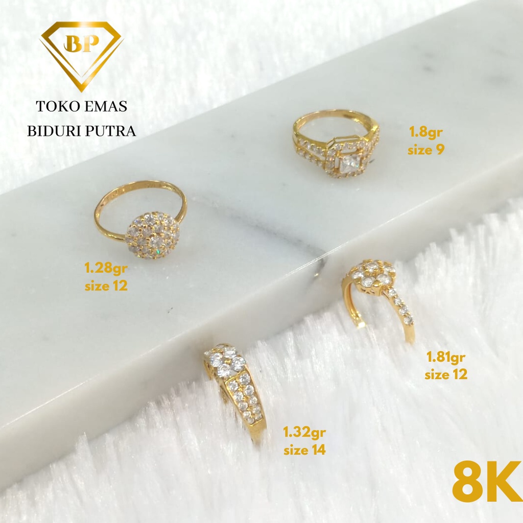 Cincin Solitaire Perhiasan Emas Asli Kadar 8K/375 toko emas biduri putra