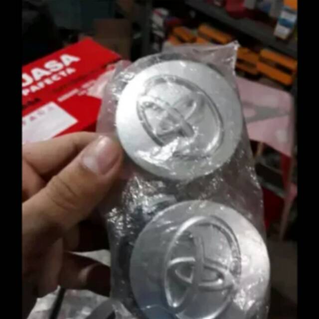 Dop roda tutup pelek bagus chrome toyota agya