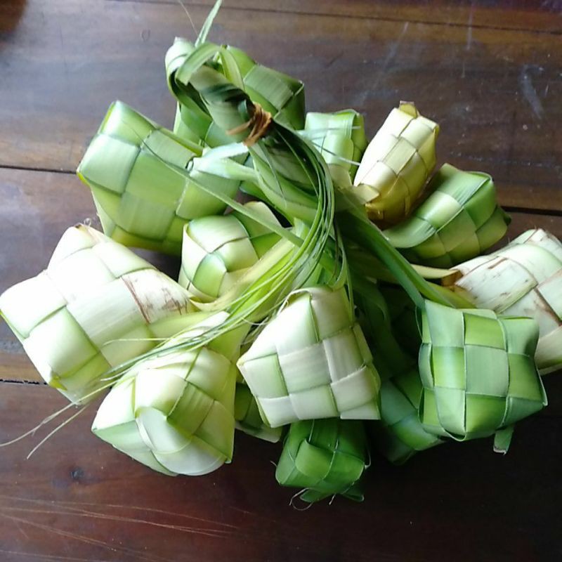 Jual Ketupat Daun Kelapa muda 10 bungkus Indonesia|Shopee Indonesia