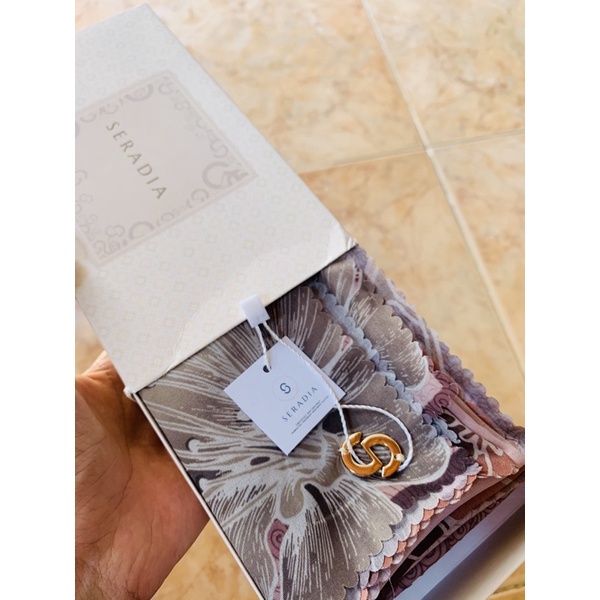 new seradia hijab segiempat kala -tinkpink