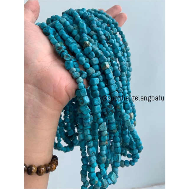 KOTAK Batu alam blue turquoise pirus biru 1cm phyrus howlite craft