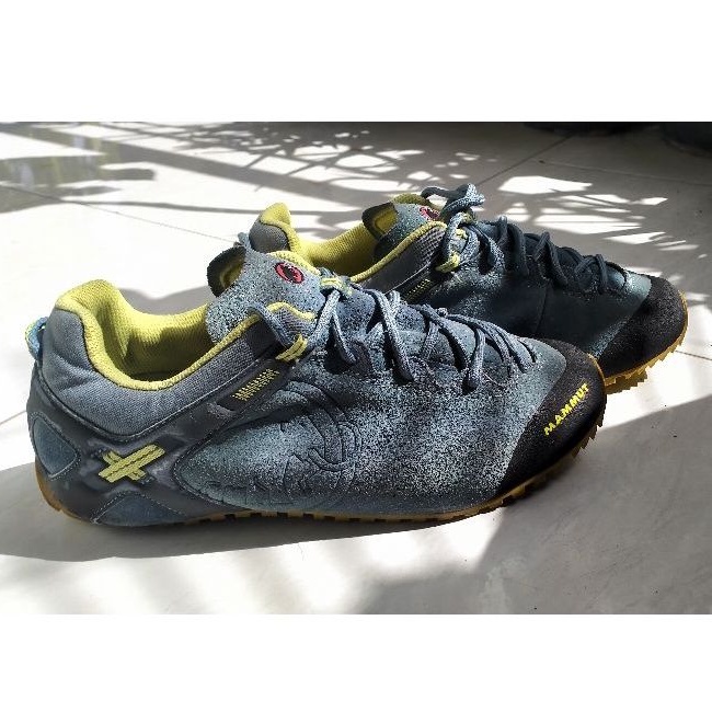 Sepatu MAMMUT needle vintage original (size 41)