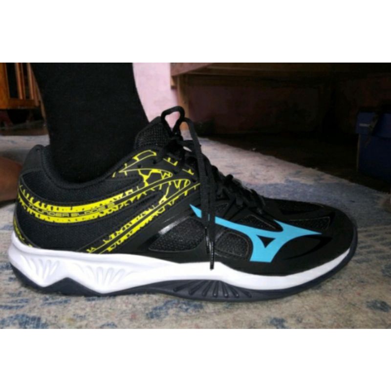sepatu mizuno thunder blade 2 low black blue atol original