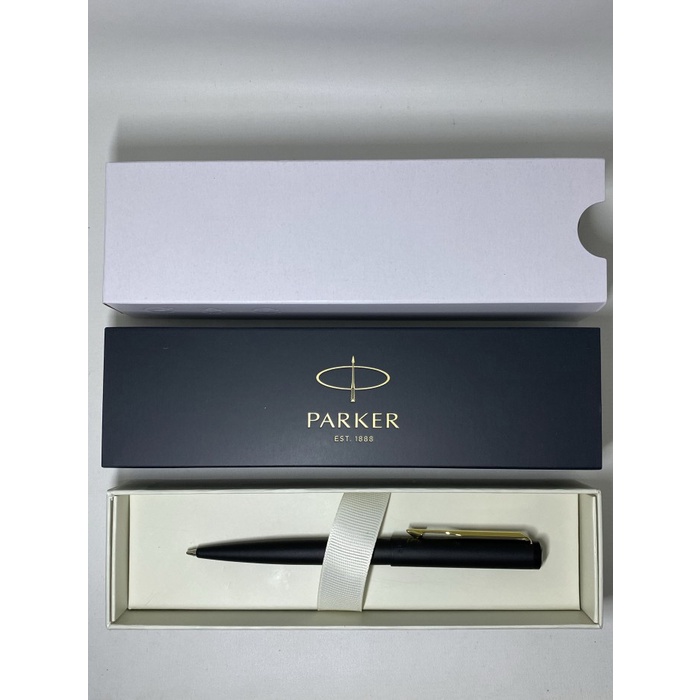 

Sale!!! Pulpen Parker Vektor M.Black Gold Trim ( Klip Emas ) Hemat