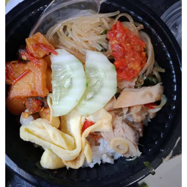 

Nasi uduk cup 500 ml