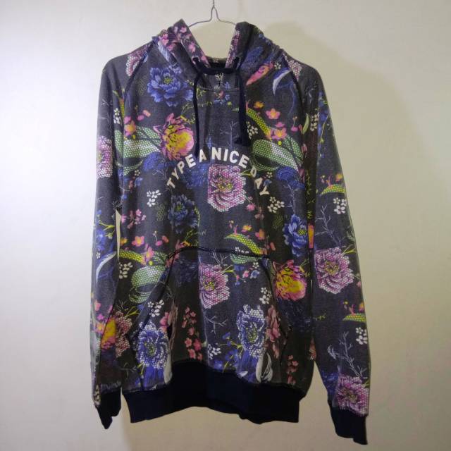 Jual Rugi Hoddie Hoofd Preloved Bekas Murah