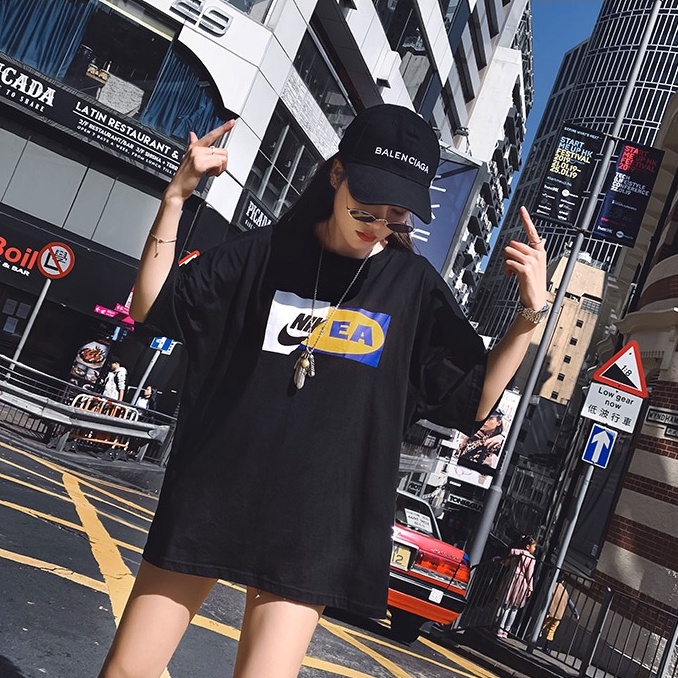 Kaos Hitam Premium /Kaos Atasan Wanita Fashion Import /Baju Cewe Oversize Korea Style /T-shirts Unisex Original New
