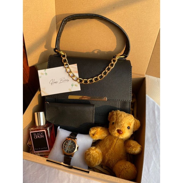 

(COTA) HAMPERS CEWE / GIFT BOX / BIRTHDAY GIFT / KADI CEWE