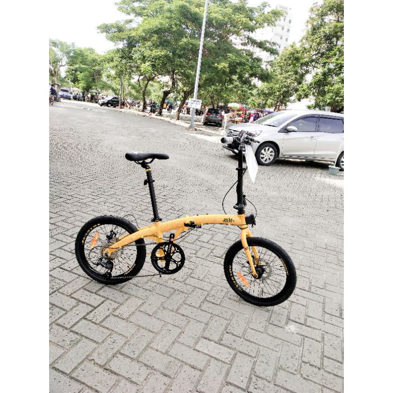 Sepeda Lipat 20" Wim Cycle Nusantara - 8 Speed