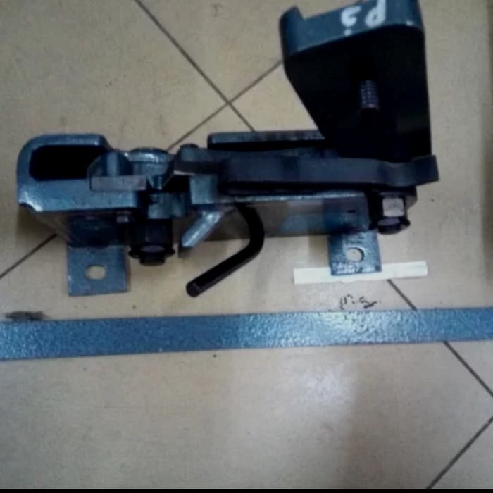IOP |Muller Manual Bar Cutter 60 N -32 Mm - Gunting Alat Potong Plat