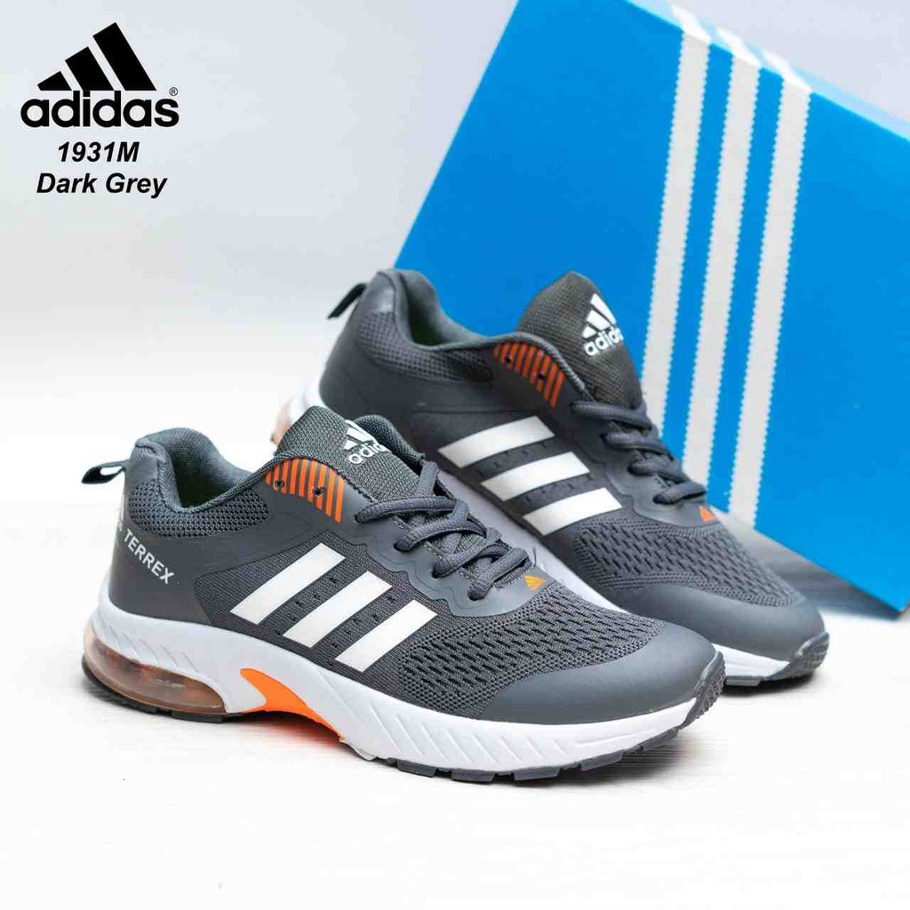 SEPATU TERREX 1931M