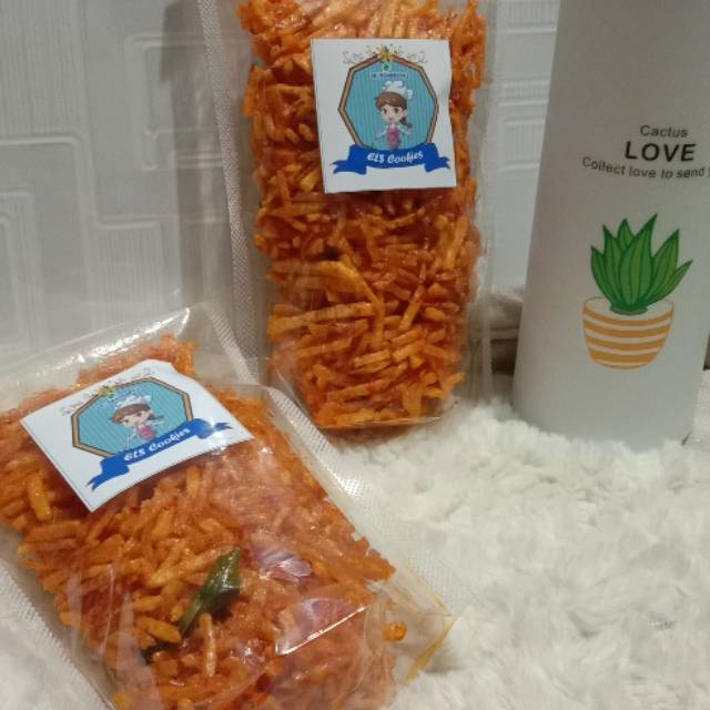 

BEST SELLER !! Kering Kentang 150 gram (aroma daun jeruk)