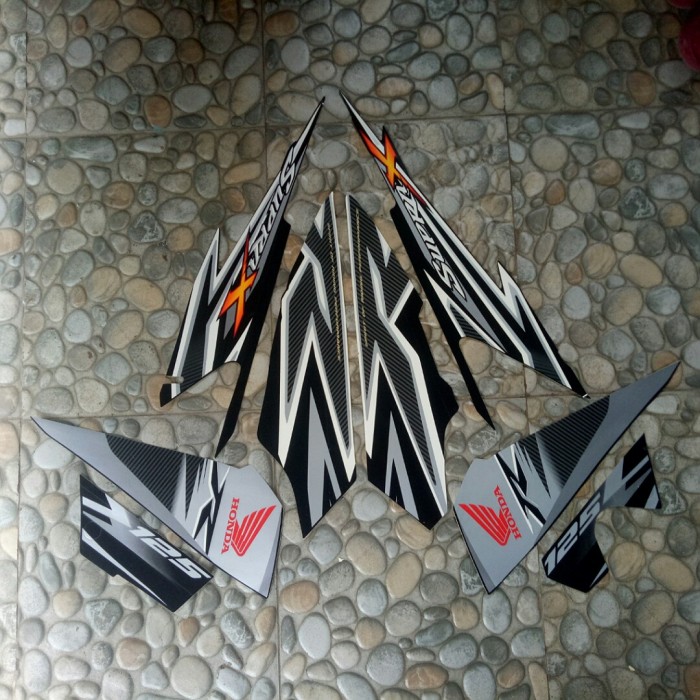 stiker striping honda supra x125 r 2012 - hitam abu