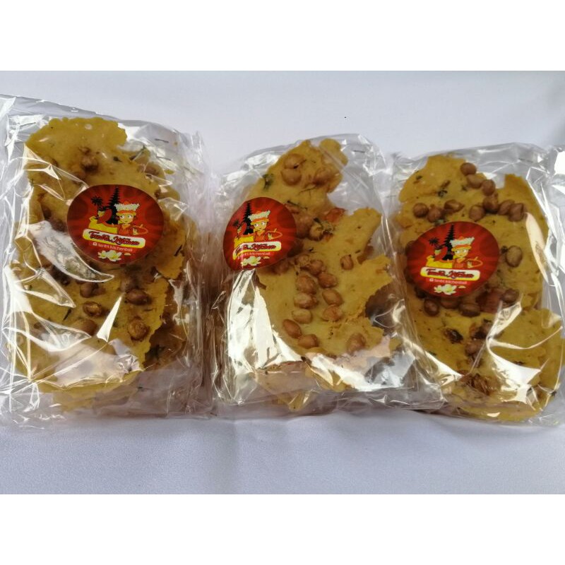 

Rempeyek Kacang Tanah isi 5 biji kemasan plastik