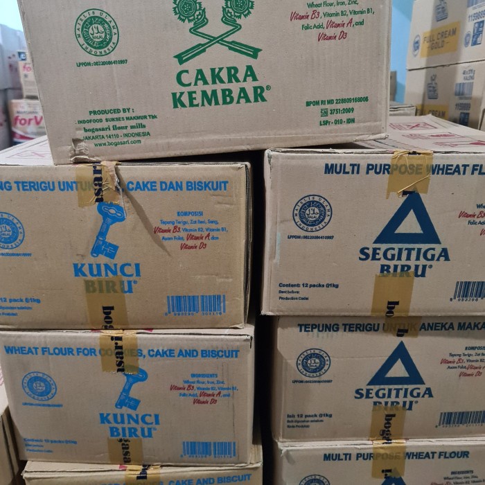 

hbt204tt Tepung Terigu Cakra Kembar Premium 1Kg - Cakra Premium Da01D100