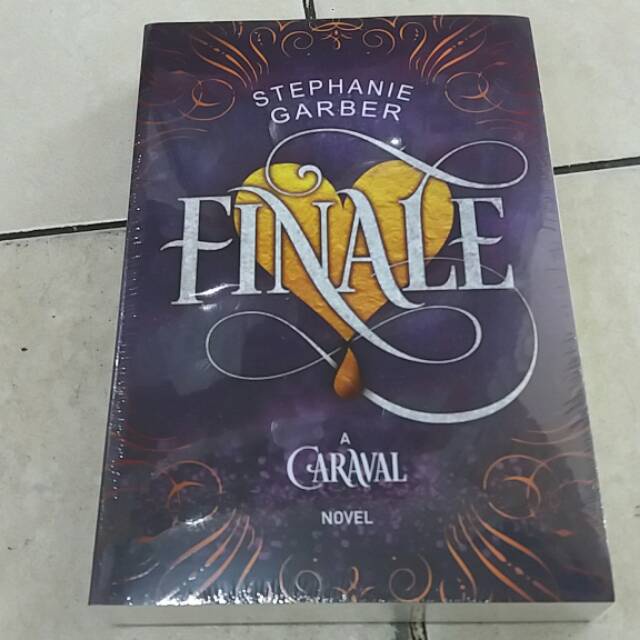 [INDONESIA] BUKU NOVEL SERI TRILOGY - CARAVAL - LEGENDARY - FINALE - STEPHANIE GARBER [ORIGINAL]