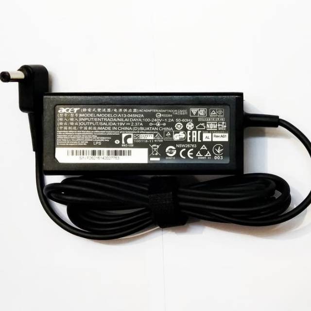 Adaptor Charger Laptop Acer ES1-131ES-132  A314-32 A315 ES 11 ES 14 ES1-420 ES1-421 ES1-431 ES1-432 ES1-512 E5-522 E5-471 E5-473 E5-572 V5-572 19V-2.37A ORIGINAL