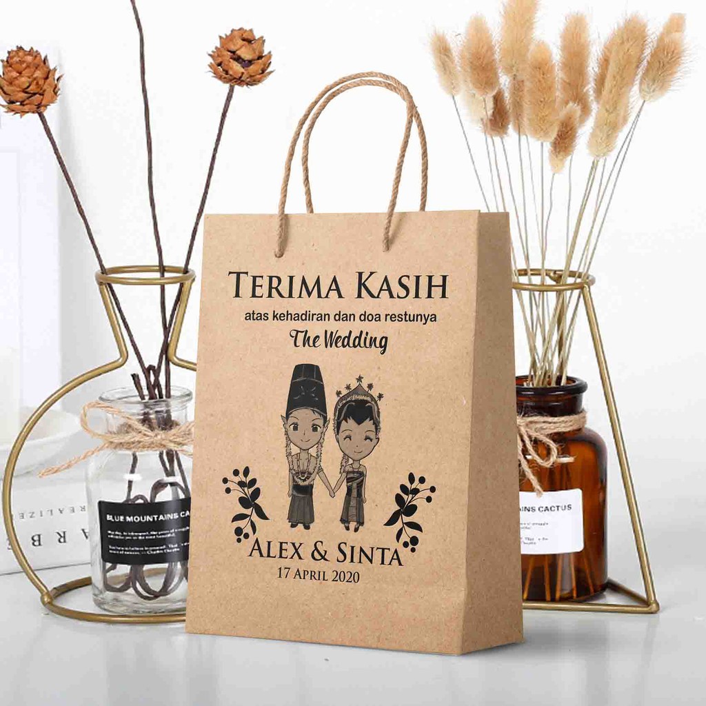 

Size 14 x 5 x 17cm - Paperbag - Tas Kertas - Tas Wedding - Tas Toko
