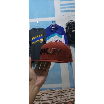 Topi Caps Snapback New Era Oakley