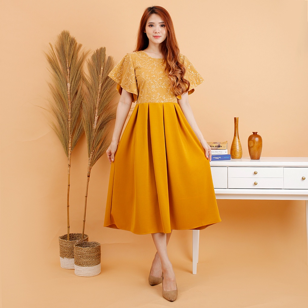 Fashion wanita #4193 , Medium dres scuba import kombinasi tile bordir gliter mutiara