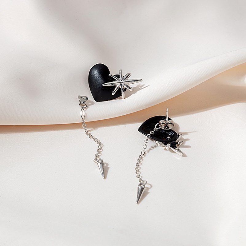 Fancyqube Anting Rumbai Bentuk Hati Asimetris Warna Hitam Untuk Wanita