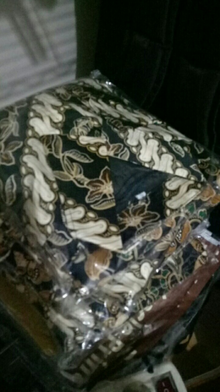 Kemeja Batik Semi Sutra Silky Premium Puring Istimewa