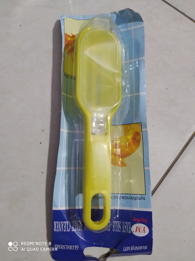 Alat Pembersih Sisik Ikan Dengan Tempat Pembuangan / Peeler X039