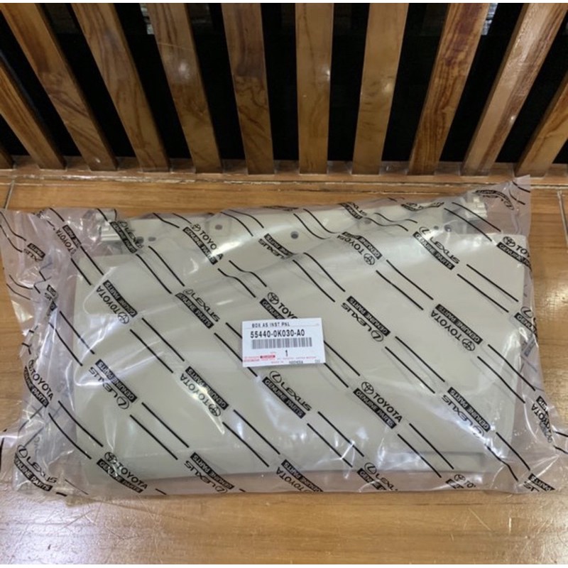 Cover Laci Dashboard Atas Tutup Laci Atas Inova 2004-2015 Part No : 55440-0K030-A0 Warna Cream