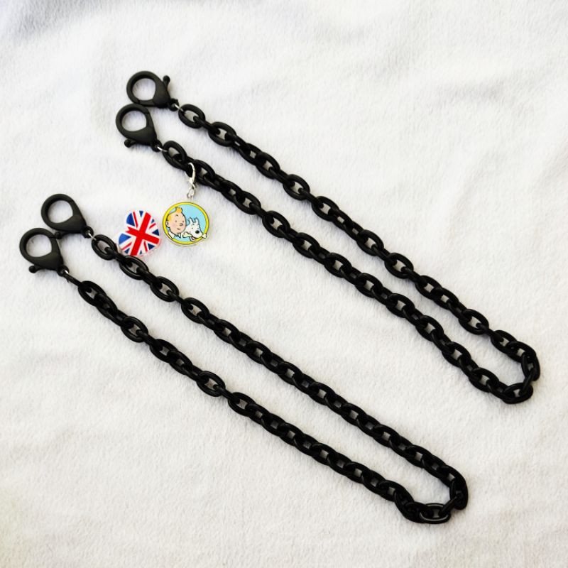 kalung masker rantai oval hitam