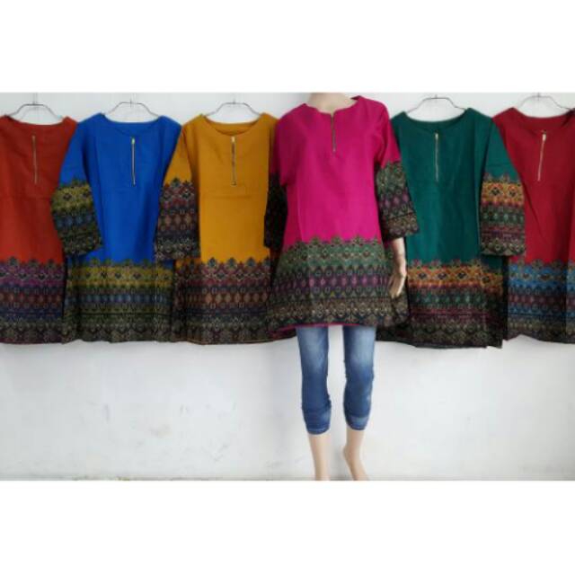 Tunik batik etnik
