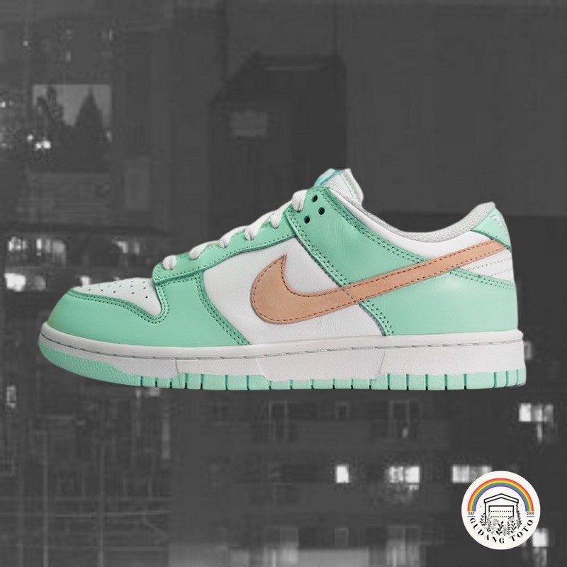 nike sb dunk low green tender powder