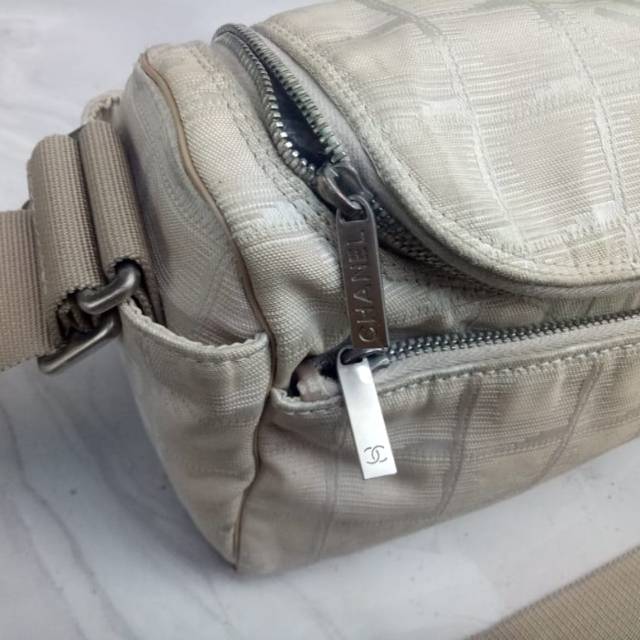 Chanel vintage sling bag traveline beige canvas shw authentic auth preloved second bekas