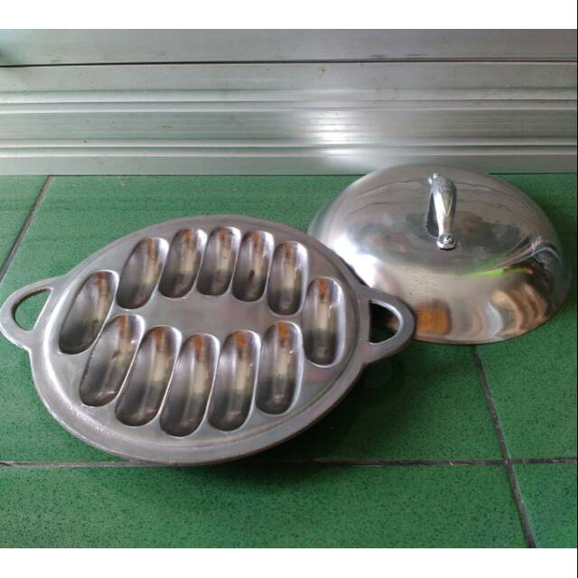 Cetakan kue pukis 12 lubang lobang Aluminium cor murah