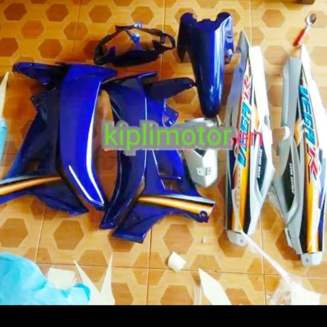Cover full body halus vega r new warna silver biru