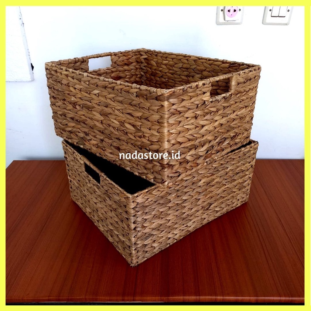 KERANJANG / BOX / KOTAK PENYIMPANAN SERBAGUNA ENCENG GONDOK SIZE 43X36X20 CM