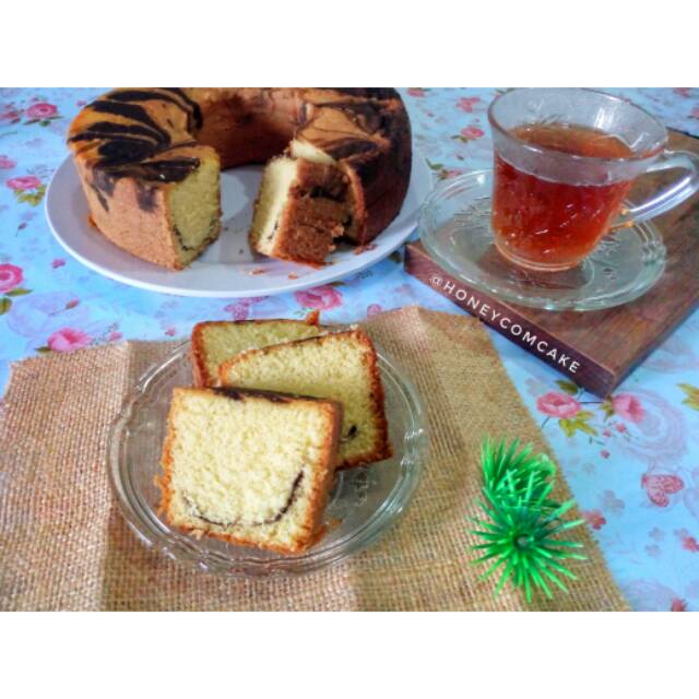 

Bolu Marmer (Marble Cake)