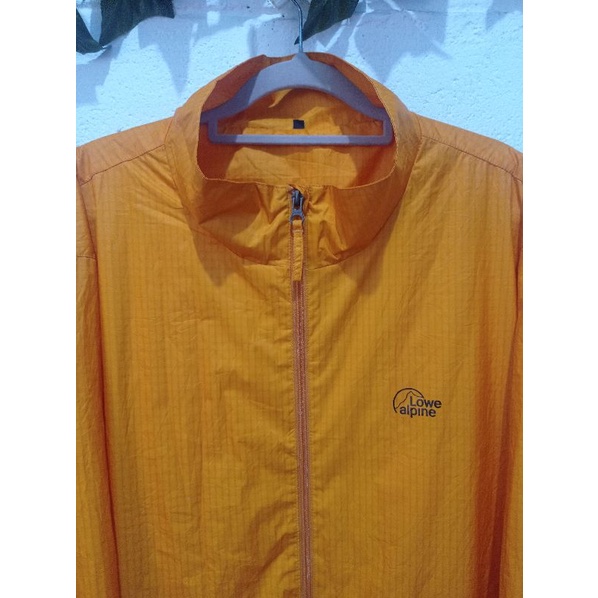 Jaket Second LOWE ALPINE XXL Original Thrifting Outdoor Bayan Parachute size Jumbo