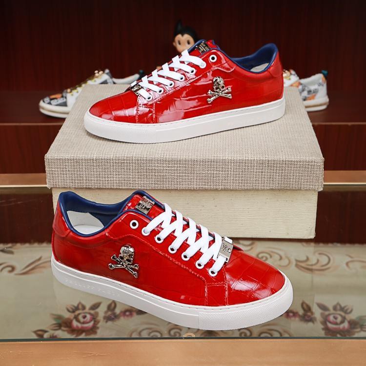 beli sneakers online