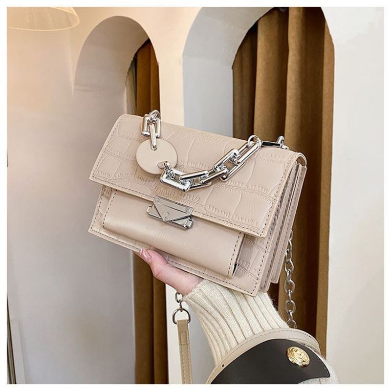 tas selempang wanita / tas lucu