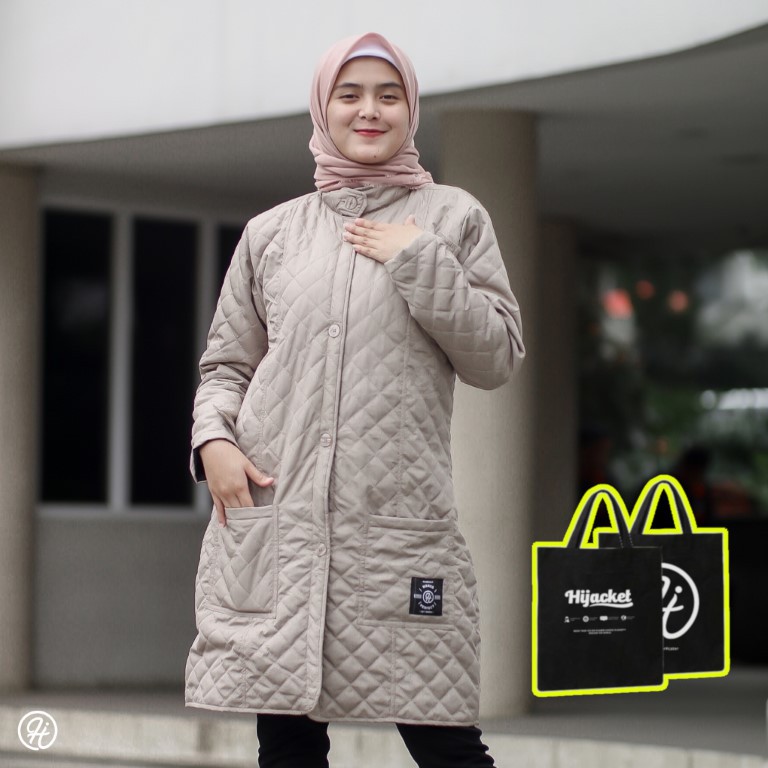 COAT PARASUT MUSLIMAH HIJACKET BELVA HJBLV IVORY - AISHAPEDIA