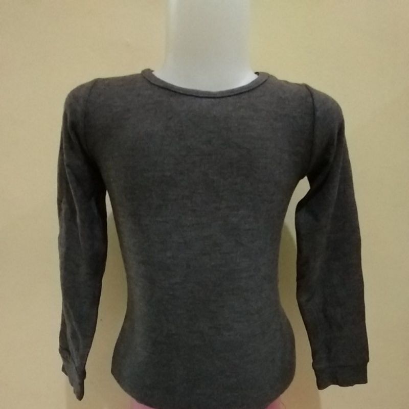 kaos anak warna abu tua