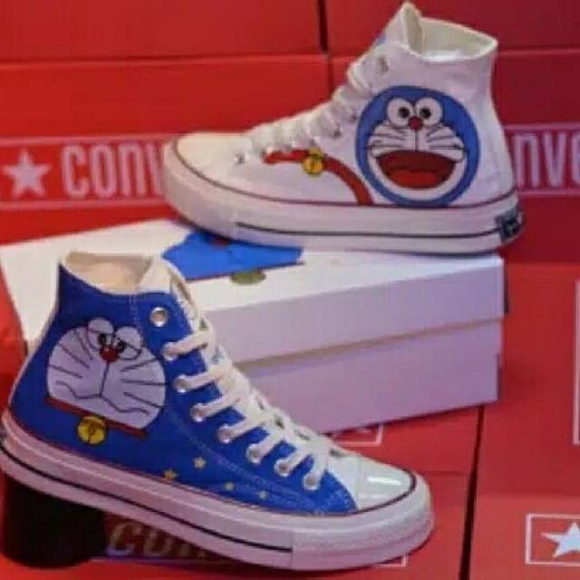 Sepatu converse Allstar Wanita karakter Doraemon