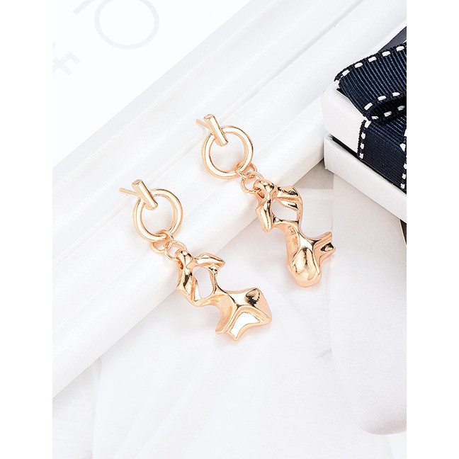 LRC Anting Tusuk Fashion Gold Zinc Alloy Geometric Earrings F69374