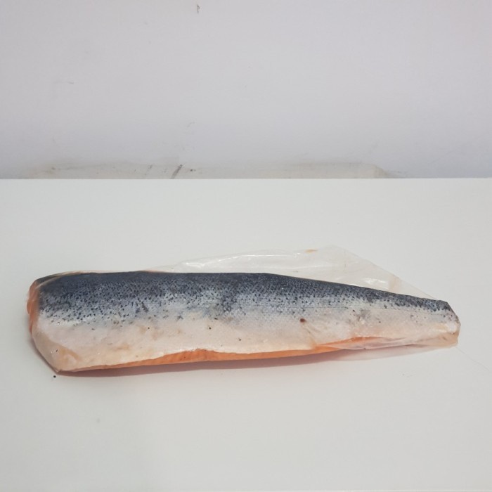 Ikan Salmon Fillet Beku Lonjong 2kg Frozen Food Makassar