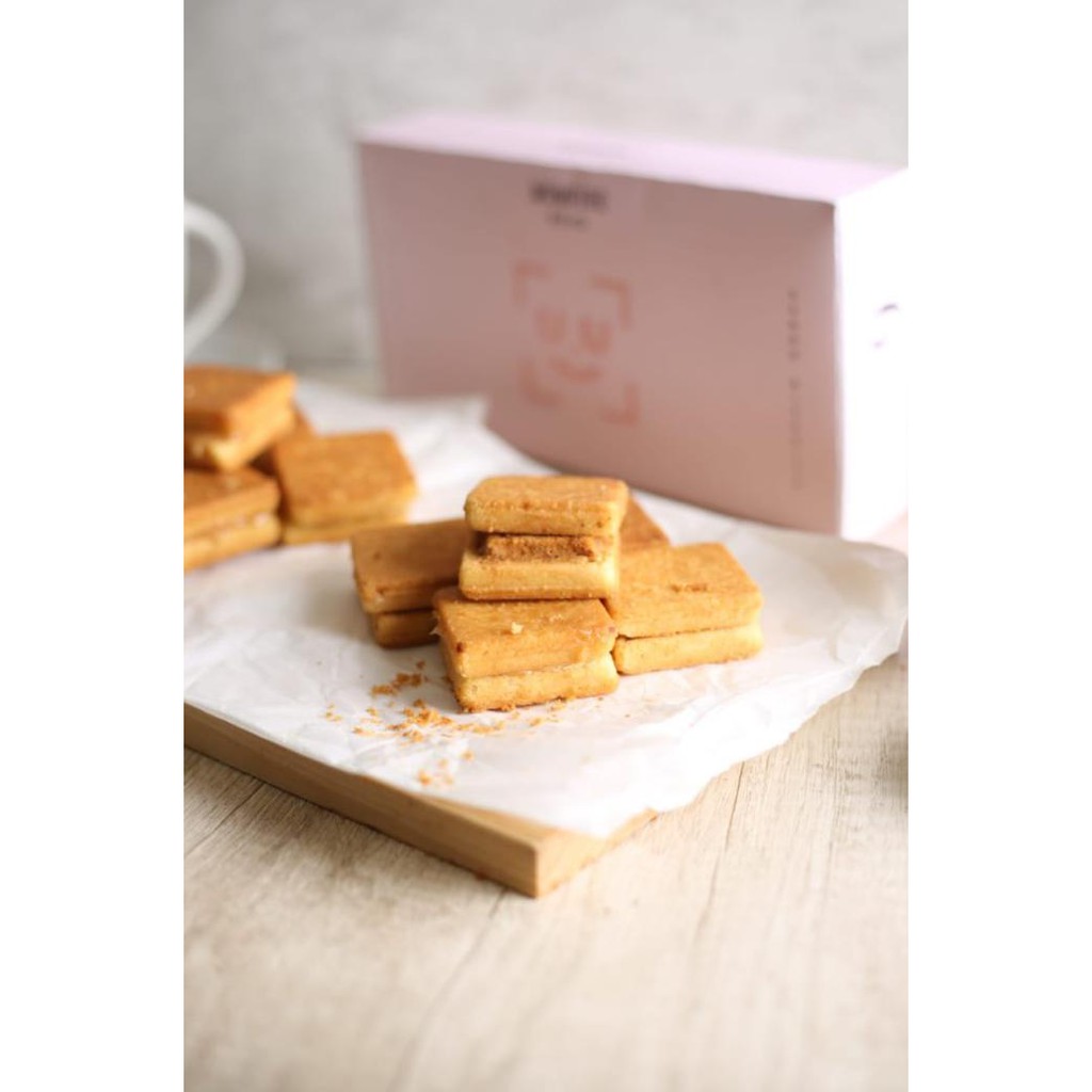 

(BISA COD) Momoiro Sando Biscuits (Mix)