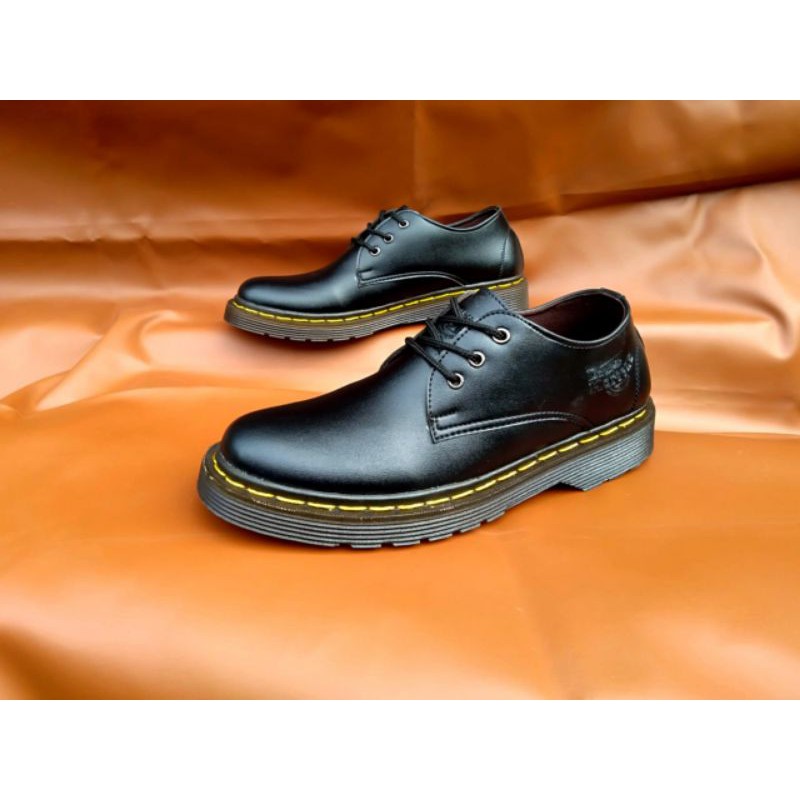Sepatu Formal Casual Dr.Martens 3 Hole | Sepatu Clasik Dokmar Pendek | Sepatu Dockmar  Unisex Pria &amp; Wanita | Sepatu Hitam Kerja Kantor &amp; Kondangan